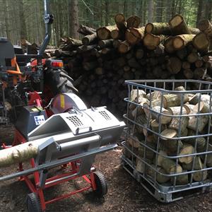 Circular log carriage saw