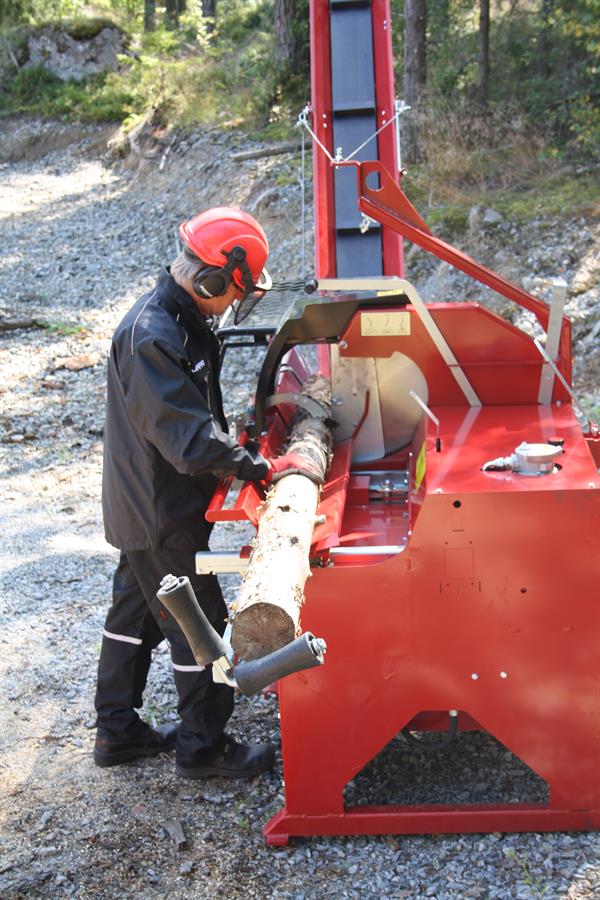 Japa 700 Firewood Processor UK Distributor